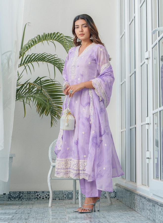 DW Women Floral Embroidered Straight Kurta and Trousers with Dupatta Set - Image 2